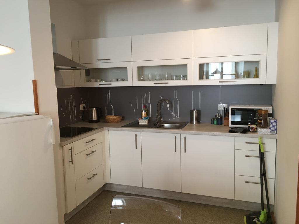 Allure Apartments ไพราน ภายนอก รูปภาพ