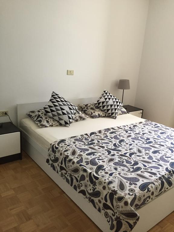 Allure Apartments ไพราน ภายนอก รูปภาพ